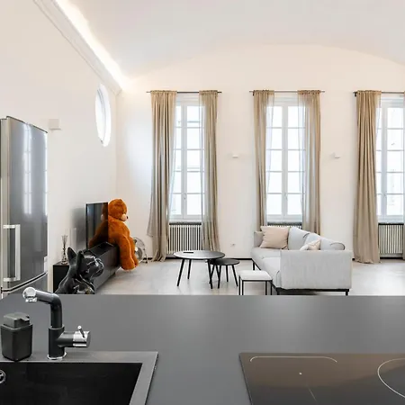 Diaz Novantuno - Luxury Center Daire Como